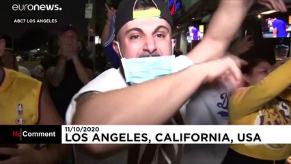 شاهد: أنصار نادي لوس أنجلس ليكرز يحتفلون بتتويج ناديهم بلقب بطولة المحترفين