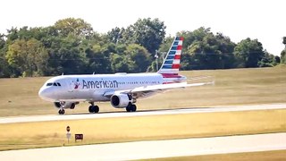 American Airlines Airbus A320neo landing at St. Louis Lambert Intl