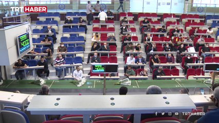 Türkiye'nin tek çiçek borsası üreticiler ile satıcıları buluşturuyor