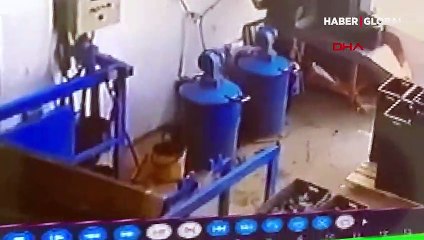 El dezenfektanı kullandıktan sonra atıkları yakmaya çalışınca alev alev yandı