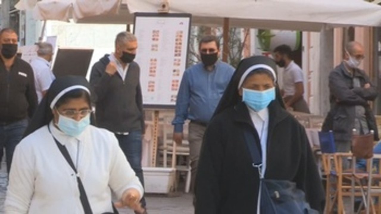 Italia cierra restaurantes y locales a medianoche y prohíbe fiestas privadas