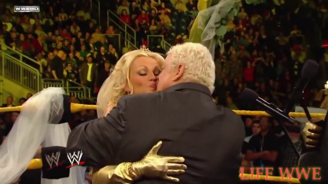 TOP 10 KISSES IN WWE || WWE || Sports Funny Momments || Sports n Sports