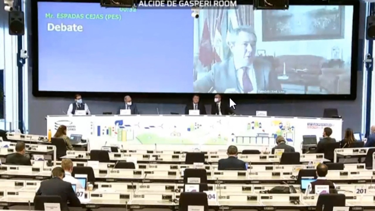 Espadas destaca los "200 proyectos" que cumplen con Comisión Europea