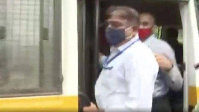 Mumbai:BJP workers detained for protesting outside temple