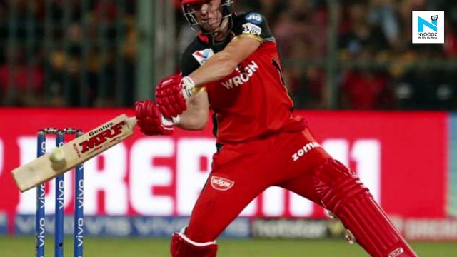 Ravi Shastri urges AB de Villiers to come out of retirement