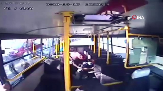 7 kişinin yaralandığı kazada otobüs içindekiler böyle savruldu