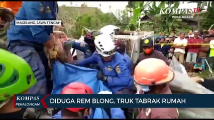 Video herunterladen: Diduga Rem Blong, Truk Tabrak Rumah