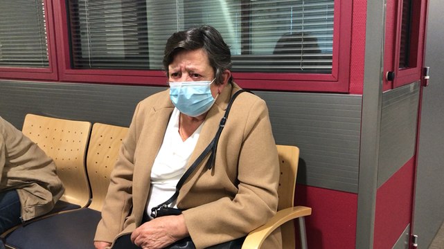 Première patiente opérée des deux oreilles avec le Robotol, Madeleine, « entend à nouveau »