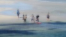 폐장 해수욕장에서 물에 빠진 어린 남매 시민들이 구조 / YTN