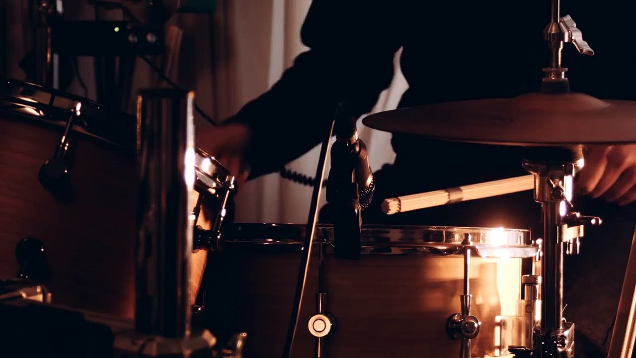 Maroon 5 - Sugar (Emma Heesters _ Mike Attinger Cover)