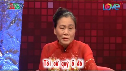 Mẹ chồng THƯƠNG con dâu hết mực, ĐÁNH CON TRAI và QUỲ DƯỚI MƯA để cầu nguyện CHO CON DÂU