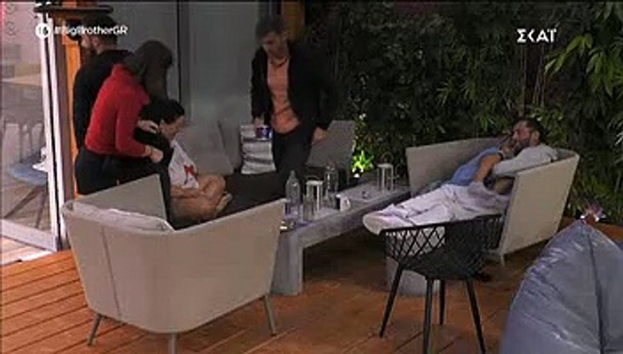 Big Brother: Ο Κεχαγιάς στρίμωξε τη Δανέζη και...