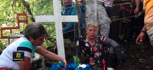 tn7-Familia-de-Alison-descendió-al-botadero-para-realizar-homenaje-a-la-joven-131020