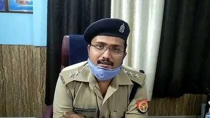 व्यक्ति का शव मिलने से इलाके में सनसनी