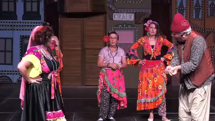 Patara Antik Kenti'ndeki restorasyon sonrası "Kanlı Nigar" oyunu sahnelendi