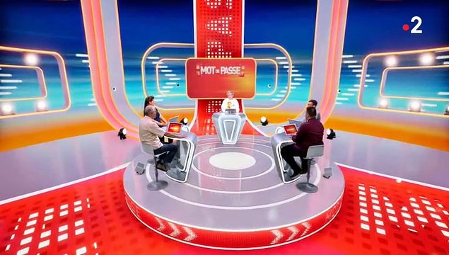 Laurence Boccolini présente Mot de Passe sur France 2