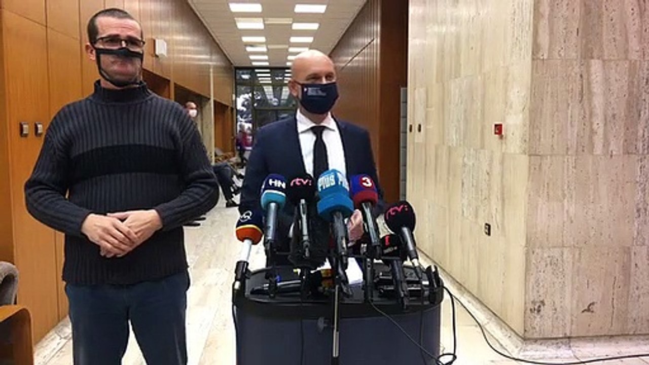 ZÁZNAM: Brífing ministra školstva, vedy, výskumu a športu SR Branislava Gröhlinga