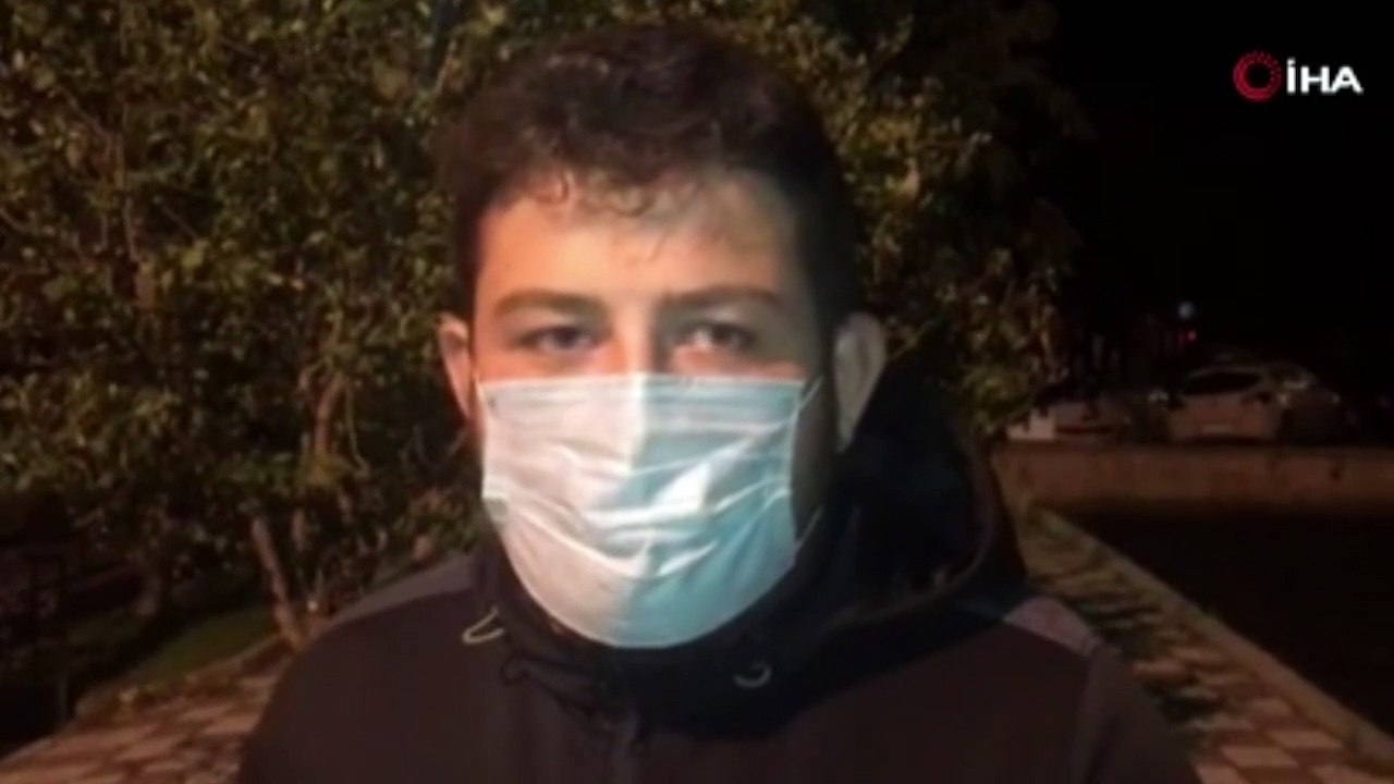 Otoyolda ilginç görüntü; yol ortasında oturdu!