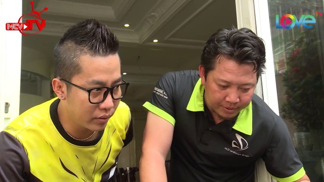 Cá Koi thú chơi tiền tỷ chỉ dành cho nhà giàu - chăm sóc cá còn cực hơn chăm sóc người