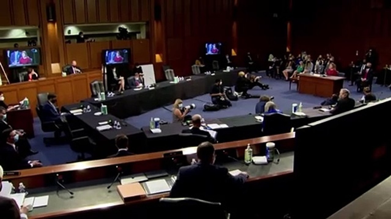 Barrett weicht aus: Trumps Top-Richterin vor US-Senat