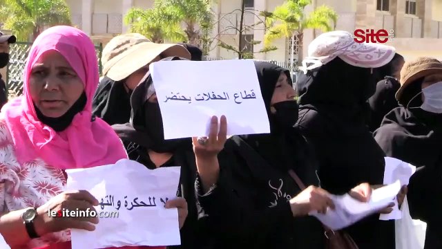 باللباس الأسود.. مهنيو الأعراس والحفلات يحتجون ويطالبون بلقمة عيش بالمحمدية