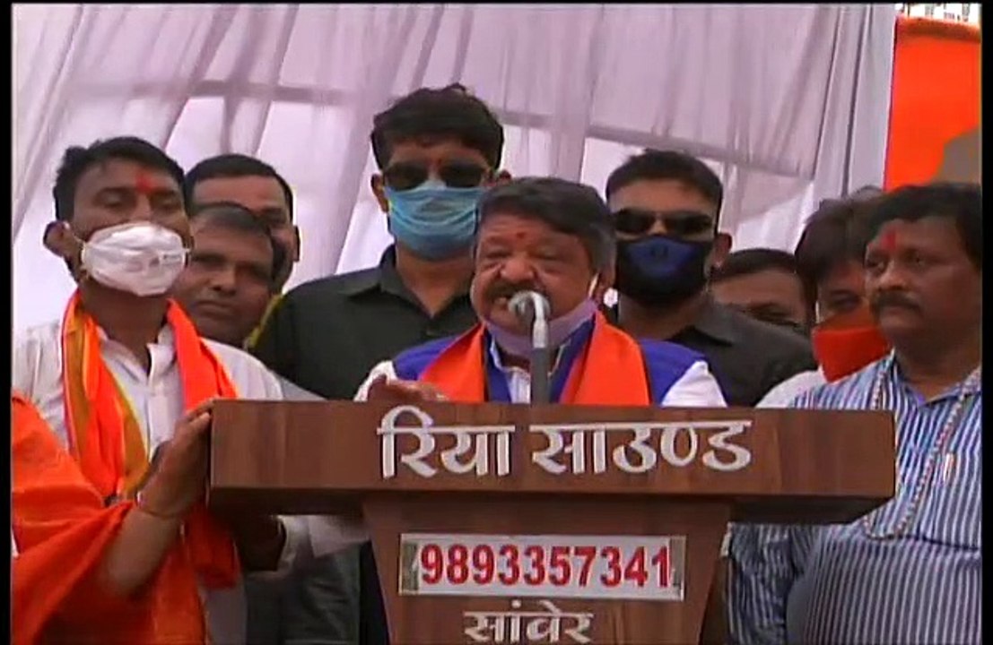 सिंधिया के मोदी की फ़ास्ट ट्रेन में बैठने से चुन्नू मुन्नू की दुकान हुई बंद- विजयवर्गीय