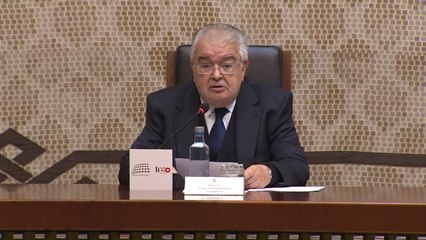 González Rivas elogia la obra 'Los derechos constitucionales. Un paseo por El Prado'