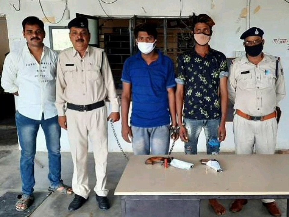 अवैध हथियारों  के सरगनाओं के विरूद्ध मंदसौर पुल...