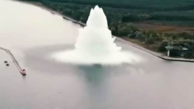 Image of the day: World War II bomb explodes during an operation to defuse it