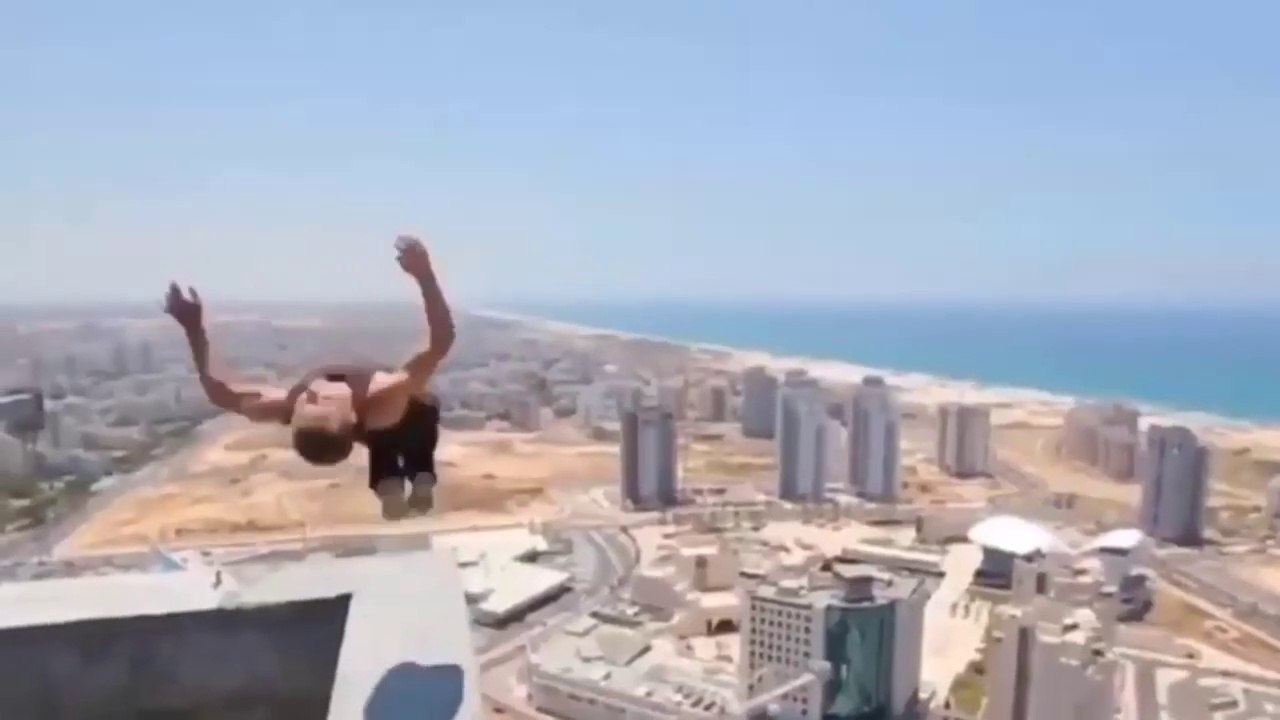 PARKOUR FAILS COMPILATION ! / @UnMundoCurioso