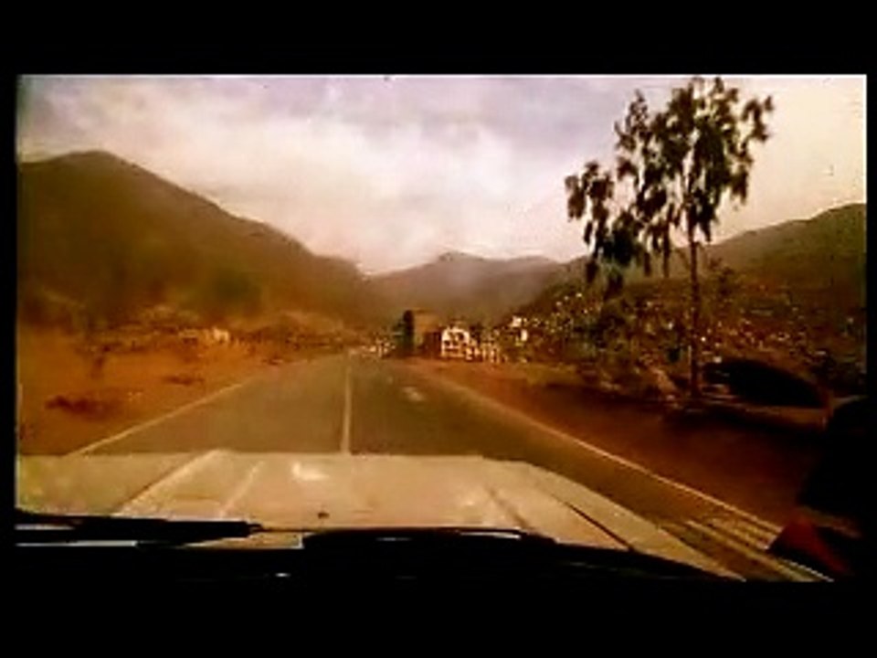 Trailer zum Film Dias De Santiago (2005)