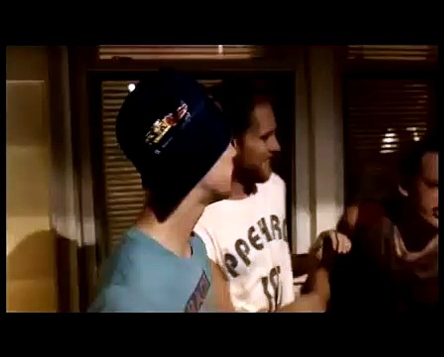 The House Is Burning Film Trailer (2006)