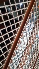 महिला का अपने घर से स्मैक और गाजा बेचते हुए वीडियो हुआ वायरल