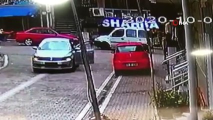 Araçtan inen saldırgan kurşun yağdırdı...O anlar kamerada