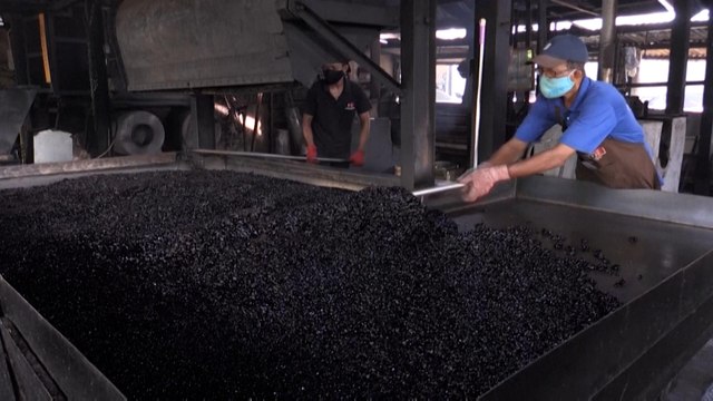 Malaysian mill grinds coffee the old-fashioned way after nearly 90 years in business