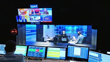 Le score de l’interview d’Emmanuel Macron, "TPMP" sanctionné, un nouveau titre de presse, le duel Trump/Biden et une série culte ressuscitée