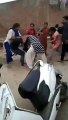 मुरादाबाद:दबंगों ने स्कूटी सवार 2 बहनों को गिराया, महिलाओं के साथ मिलकर की मारपीट, VIDEO वायरल