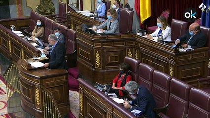 El diputado hematólogo de Vox da una lección a Illa en el Congreso sobre cómo guardar la mascarilla