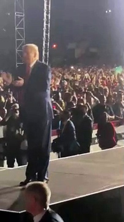 Las evidencias de que Trump va a desvelar alguna noticia impactante sobre Biden, Obama o Clinton en este Octubre Rojo