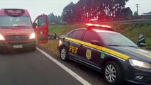 Motociclista fica ferido em colisão na marginal da BR-277