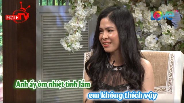 Chàng ca sỹ trẻ khiến bạn gái GHEN QUÁ GHEN vì thường xuyên ÔM người con gái khác YLC