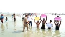संगम में एनएसयूआई के छात्रों ने किया जल सत्याग्रह