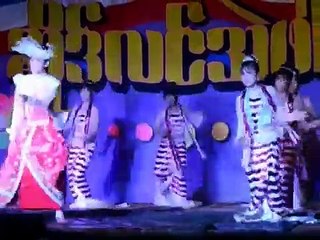 ကရင္​ျပည္​နယ္​ ဆိုဒ္​လင္​အဲဖာန္​ ဇာတ္​ပြဲ အကမ်ား ၾကည္​့႐ွဳ႕အား​ေပးပါအုံး