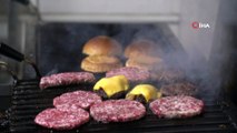 Türkiye’de bir ilk: “Tereyağında Burger”