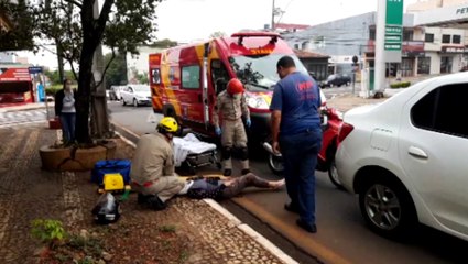 Colisão traseira deixa motociclista ferida na Região Central