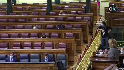Brutal repaso de Ana Oramas al Gobierno por su gestión en los aeropuertos: "En el avión vamos petados"