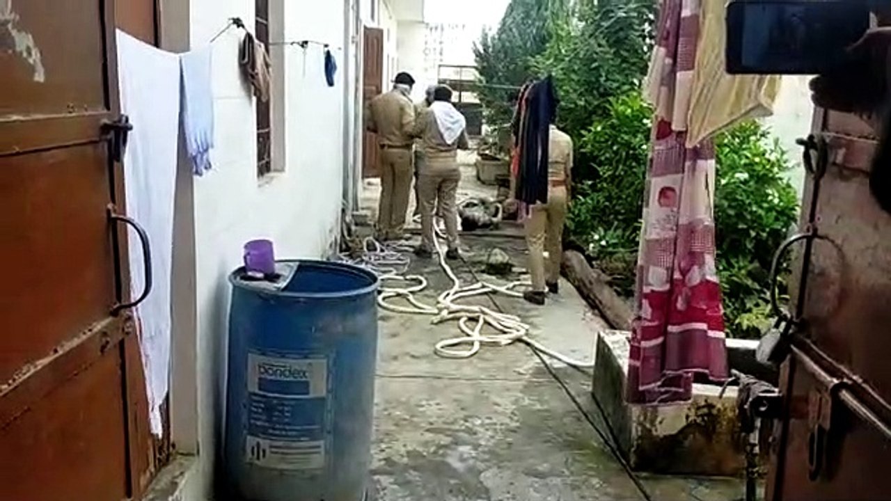2 दिन से लापता मासूम बच्ची का पड़ोसी के टैंक में मिला शव, दुष्कर्म की आशंका