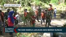 TNI dan Warga Gotong Royong Bersihkan Sungai