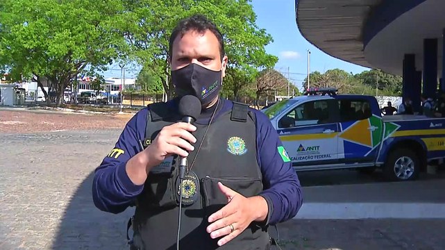 Ônibus é apreendido por transporte irregular de idosos para realizar cirurgias em Várzea Alegre