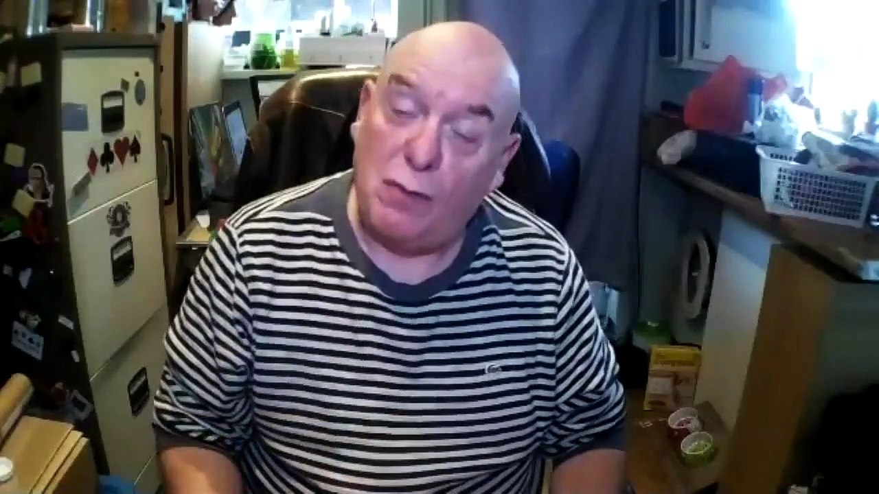 WORLD FIRST Andrew Eborn with Martin Cox and the Octopus TV One Trick 4 U